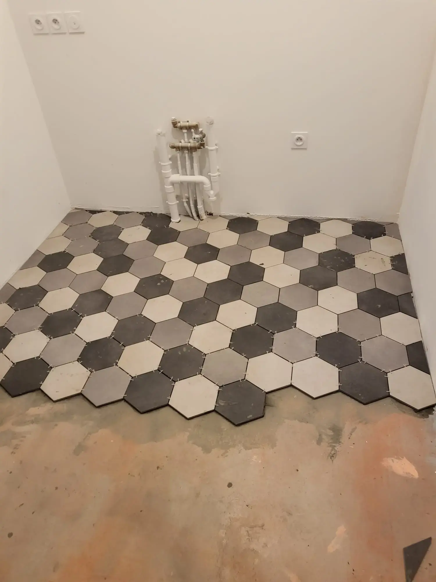 Travaux de rénovation intérieure, pose de carrelage