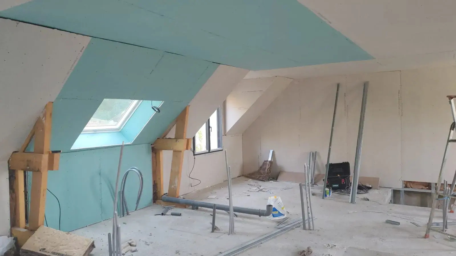 Travaux intérieurs de maison, doublage, cloison, faux plafond et isolation