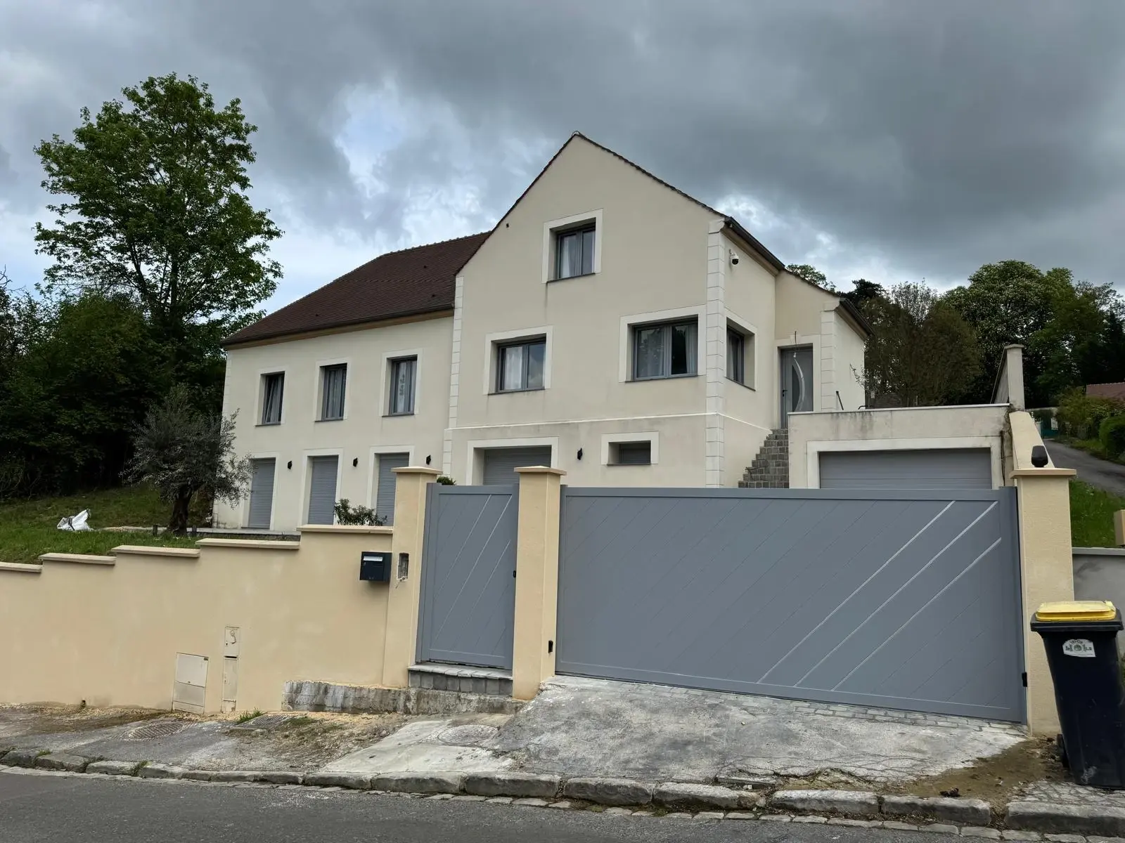 Travaux de rénovation intérieure et extérieure