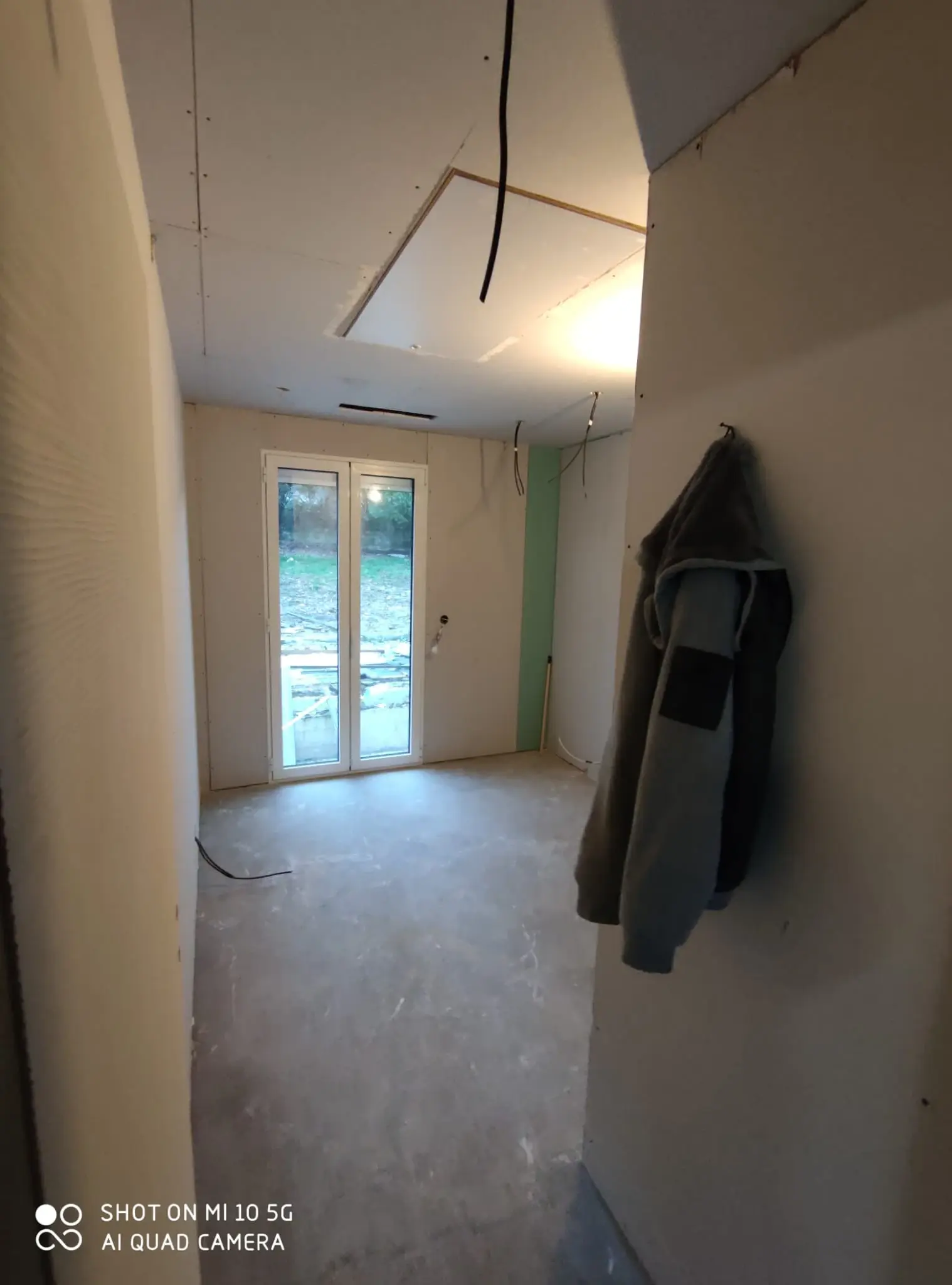 Travaux de rénovation intérieure, isolation intérieure, doublage, cloison, faux plafond, pose de fenêtre et climatisation